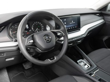 Skoda Octavia IV Liftback 1.5 TSI EVO 150KM 2023 Škoda Octavia Skoda Octavia CT650AR#1.5 TSI e-Tec, zdjęcie 5
