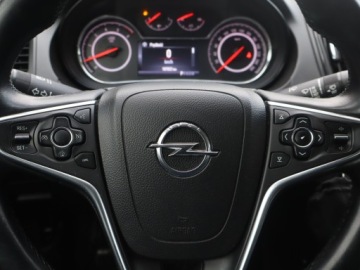 Opel Insignia I Sedan Facelifting 2.0 CDTI Ecotec 170KM 2017 Opel Insignia 2.0 CDTI, Salon Polska, zdjęcie 18