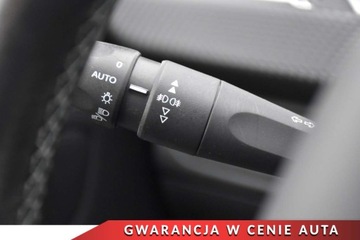 Peugeot 2008 I SUV Facelifting 1.2 PureTech 110KM 2018 Peugeot 2008 NaviKamera SkoraAlcantara Ambiente Led Panorama Klimatronic, zdjęcie 19