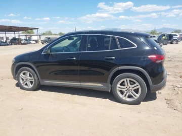 Mercedes GLA II 2021 Mercedes-Benz GLA 2021 MERCEDES-BENZ GLA 250 2.0 Benzyna 221KM, zdjęcie 4