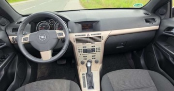 Opel Astra H Cabrio 1.8 ECOTEC 140KM 2008 Opel Astra Opel Astra 1.8 Benzyna 140KM, zdjęcie 10