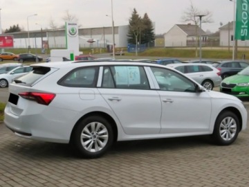 Skoda Octavia IV Kombi 2.0 TDI 150KM 2026 SKODA Octavia Drive Essence 2.0 TDI DSG Combi 150KM 2026, zdjęcie 3