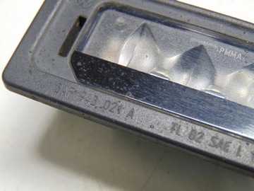 LAMPA DESKA SPZ VW GOLF VI 3AF943021A