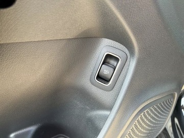 Mercedes CLA C118/X118 Coupe Facelifting 1.3 180 136KM 2024 Mercedes-Benz CLA 1.3 Benzyna 136KM, zdjęcie 18