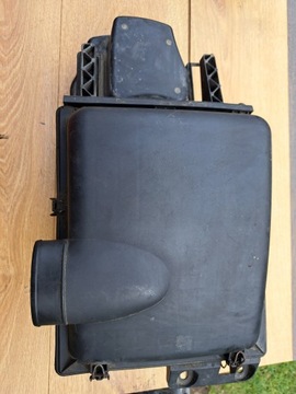 OPEL MOVANO RENAULT MASTER POUZDRO FILTRU VZDUCHU 7700300433