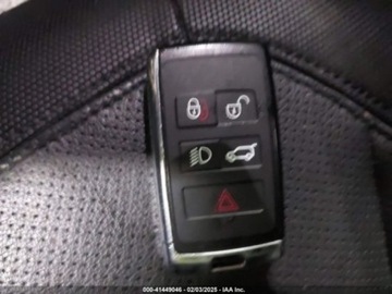 Land Rover Defender IV (L663) 2022 Land Rover Defender 110 X-Dynamic Se 2022 3.0l 3.0 Benzyna 395KM, zdjęcie 11