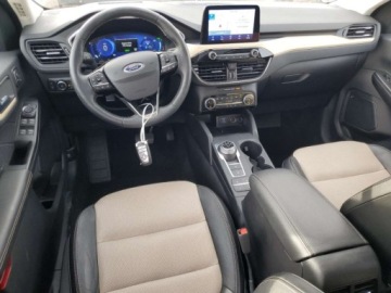 Ford Kuga III 2022 Ford Kuga 2022, 2.5L, TITANIUM, HYBRID, od ubezpieczalni 2.5 Benzyna 221KM, zdjęcie 6