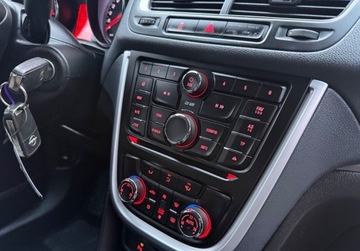 Opel Mokka I SUV 1.4 Turbo ECOTEC 140KM 2016 Opel Mokka Przepiekny kolor, bogata wersja, bezwypadkowy. 1.4 Benzyna, zdjęcie 15