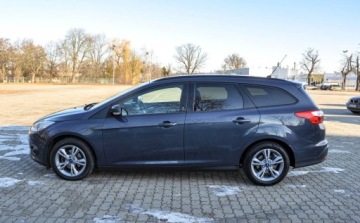 Ford Focus III Kombi 1.0 EcoBoost 125KM 2013 Ford Focus SW 2013 r. Benzyna 125KM, zdjęcie 1