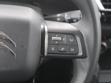 Citroen C4 III SUV 1.2 PureTech 130KM 2023 Citroen C4 1.2 PureTech, Salon Polska, zdjęcie 16