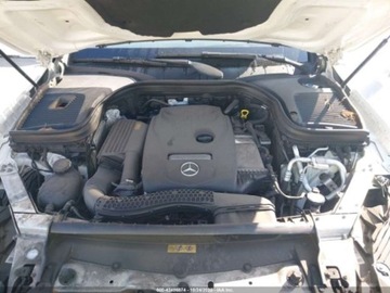 Mercedes GLC C253 2019 Mercedes-Benz GLC 300 Coupe 4Matic 2019 2.0L 2.0 Benzyna 241KM, zdjęcie 9