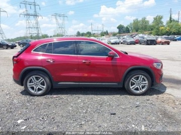 Mercedes GLA II 2022 Mercedes-Benz GLA 2022r, 4Matic, 2.0L 2.0 Benzyna 221KM, zdjęcie 4
