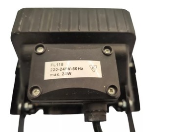 LAMPA ZEWNETRZNA FL118