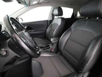 Kia Niro I Crossover 1.6 GDi Hybrid 141KM 2017 Kia Niro HEV automat kamera ACC navi półskóra, zdjęcie 12