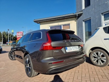 Volvo V60 II  Kombi 2.0 D3 150KM 2019 Volvo V60 Automat, zdjęcie 6