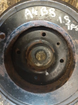 AUDI A4 B8 A5 1.8 TFSI KOLO ŘEMENICE KLIKOVÉ HŘÍDELE 06H105243F
