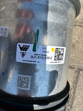 TLUMIČ PRAVÝ PŘEDNÍ 9J1616038E PORSCHE TAYCAN 20^