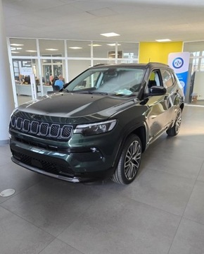 Jeep Compass II 2024 Jeep Compass Fabrycznie nowy 1.3 Benzyna 130KM, zdjęcie 2