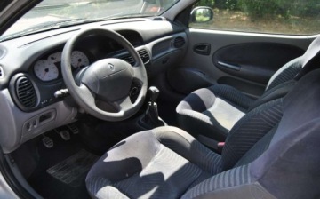 Renault Megane I Hatchback 1.6 i 16V 107KM 2001 Renault Megane 2001r, Salon PL, 1.6 Benzyna 107KM, Sprawna Klima, Ladnie u, zdjęcie 4