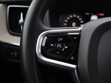 Volvo XC60 II Crossover D5 235KM 2018 Volvo XC60 D5 AWD, Salon Polska, 231 KM, 4X4, zdjęcie 18