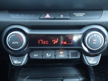 Kia Stonic I Crossover 1.0 T-GDI 100KM 2020 Kia Stonic 1.0 T-GDI, Salon Polska, Serwis ASO, zdjęcie 11