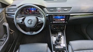 Skoda Superb III Scout 2.0 TDI SCR 200KM 2023 Skoda Superb Combi 2.0TDI 200KM ACC 4X4 Hak Matrix, zdjęcie 8