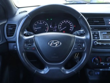 Hyundai i20 II Hatchback 5d Facelifting KAPPA 1.2 MPI 84KM 2018 Hyundai i20 1.2, Salon Polska, GAZ, Klima, zdjęcie 15