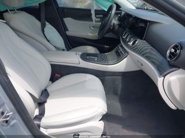 Mercedes Klasa E W213 2021 Mercedes-Benz Klasa E Mercedes-Benz E 350 2.0 Benzyna 255KM, zdjęcie 6