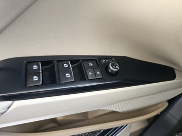 Toyota Camry IX Sedan 2.5 Hybrid Dynamic Force 218KM 2020 Toyota Camry 2.5 Hybrid Executive CVT, zdjęcie 19