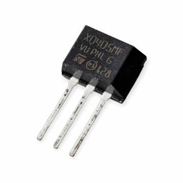 X0405MF TYRYSTOR 600V 2,5A 4A 50uA TO202-3