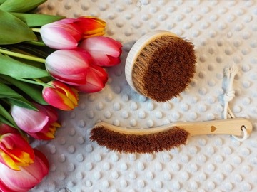 ЩЕТКА ДЛЯ МАССАЖА ТЕЛА LULLALOVE КОКОС НА РУЧКЕ