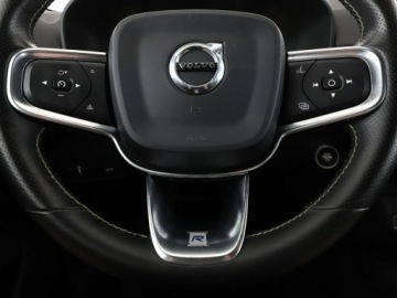 Volvo XC40 Crossover 2.0 D4 190KM 2018 Volvo XC 40 FV23% R-Design automat AWD 190KM, zdjęcie 20