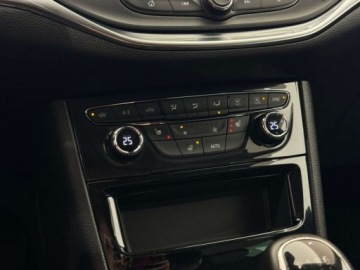 Opel Astra K Sportstourer Facelifting 1.2 Turbo 130KM 2022 Opel Astra Elegance LED CarPlayAndroid Auto Podgrzewana szyba czolowa, zdjęcie 21