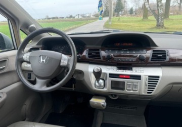 Honda FR-V 2.2 i-CTDi 140KM 2005 Honda FR-V Bezwypadkowy, skory, zadbany 2.2 Diesel 140KM, zdjęcie 11