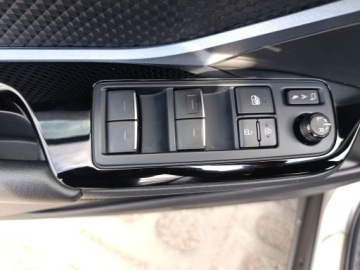 Toyota C-HR I Crossover Facelifting 2.0 Hybrid Dynamic Force 184KM 2019 Toyota C-HR 2.0 Hybrid Selection Toyota C-HR 2.0 H, zdjęcie 28