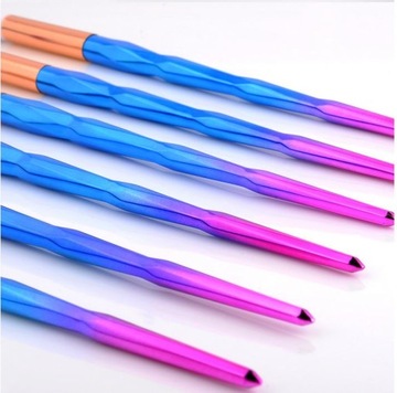 ПРОФЕССИОНАЛЬНЫЙ НАБОР КИСТЕЙ ДЛЯ МАКИЯЖА ИЗ 20 ШТ.