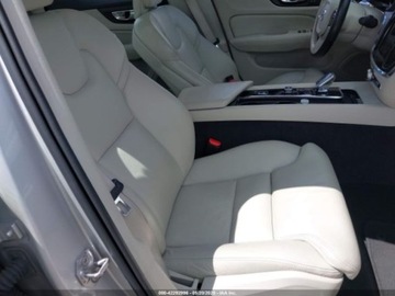 Volvo S60 III 2022 Volvo S60 B5 INSCRIPTION 2022, od ubezpieczalni 2.0 Benzyna 247KM, zdjęcie 6