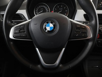 BMW X1 F48 Crossover sDrive18d 150KM 2017 BMW X1 full LED klima auto grzane fotele czujniki, zdjęcie 20