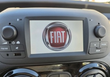 Fiat Qubo Qubo Seria 1 1.4 77KM 2017 Fiat Qubo Zarejestrowany - Bezwypadkowy - Klima - Super stan 1.4 77KM, zdjęcie 12