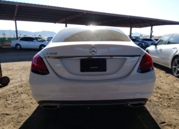 Mercedes Klasa C W205 Kabriolet Facelifting 2.0 300 258KM 2019 Mercedes-Benz Klasa C MERCEDES-BENZ C 300 2.0 Benzyna 259KM, zdjęcie 3