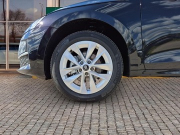 Skoda Octavia IV Liftback 1.5 TSI EVO 150KM 2026 Skoda Octavia Drive 1.5 TSI mHEV DSG 150KM z placu, zdjęcie 10
