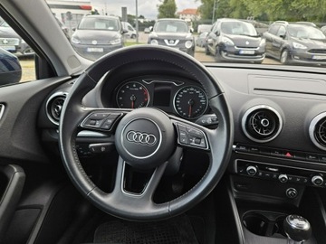 Audi A3 8V Limousine Facelifting 1.5 35 TFSI 150KM 2019 Audi A3 1,5 benzyna 150KM Nawigacja, zdjęcie 9