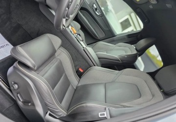 Volvo XC60 II 2022 Volvo XC 60 Lift FV 23 AWD Pakiet Dark HAK Head-UP 2.0 Diesel 197KM, zdjęcie 23