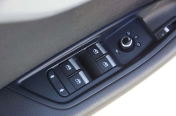 Audi A4 B9 Avant 2.0 TDI 190KM 2017 Audi A4 Allroad 2.0 TDI CR 190 KM, 4x4, S-Tronic, Full LED, Webasto, Hak,, zdjęcie 24