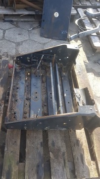 КРЕПЛЕНИЕ АККУМУЛЯТОРНОГО ЯЩИКА MAN TGA TGX TGS BATTERY