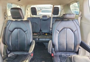 Chrysler Pacifica II 3.6 V6 291KM 2019 Chrysler Pacifica benzyna automat 3,6L KUPIONY w transporcie do Polski, zdjęcie 6