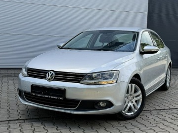 Volkswagen Jetta VI Sedan 1.6 TDI CR DPF 105KM 2013 Volkswagen Jetta Climatronic PDC Navi Gwarancja, zdjęcie 19