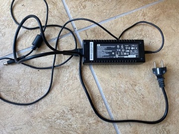 ZASILACZ HP PA-1131-08HC 135W ORYG,. Z KABLEM ZASI