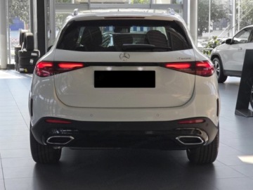 Mercedes GLC C254/X254 SUV 2.0 200d 163KM 2026 MERCEDES-BENZ GLC 200 d 4-Matic AMG Line 2.0 (163KM) 2026, zdjęcie 3