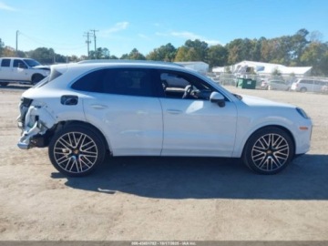 Porsche Cayenne III 2024 Porsche Cayenne 2024r.,4x4, 3.0L 3.0 Benzyna 348KM, zdjęcie 4